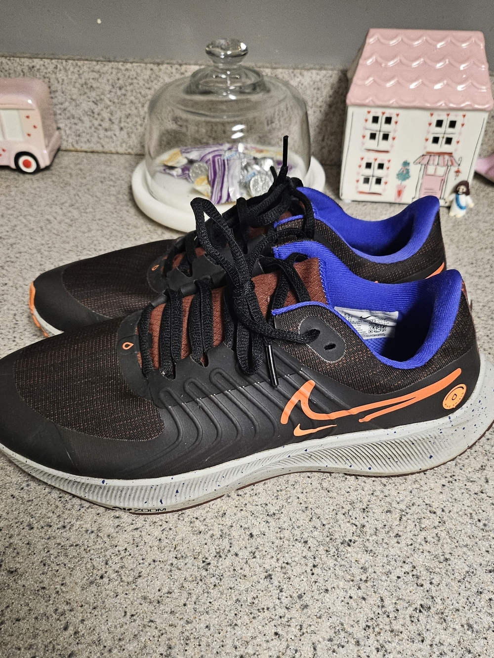 Nike Air Zoom Pegasus 38 Shield Black-Orange-Total Orange Sz 9.5 [DC4073-003]
